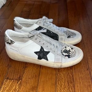 Black and white vintage Havana sneakers